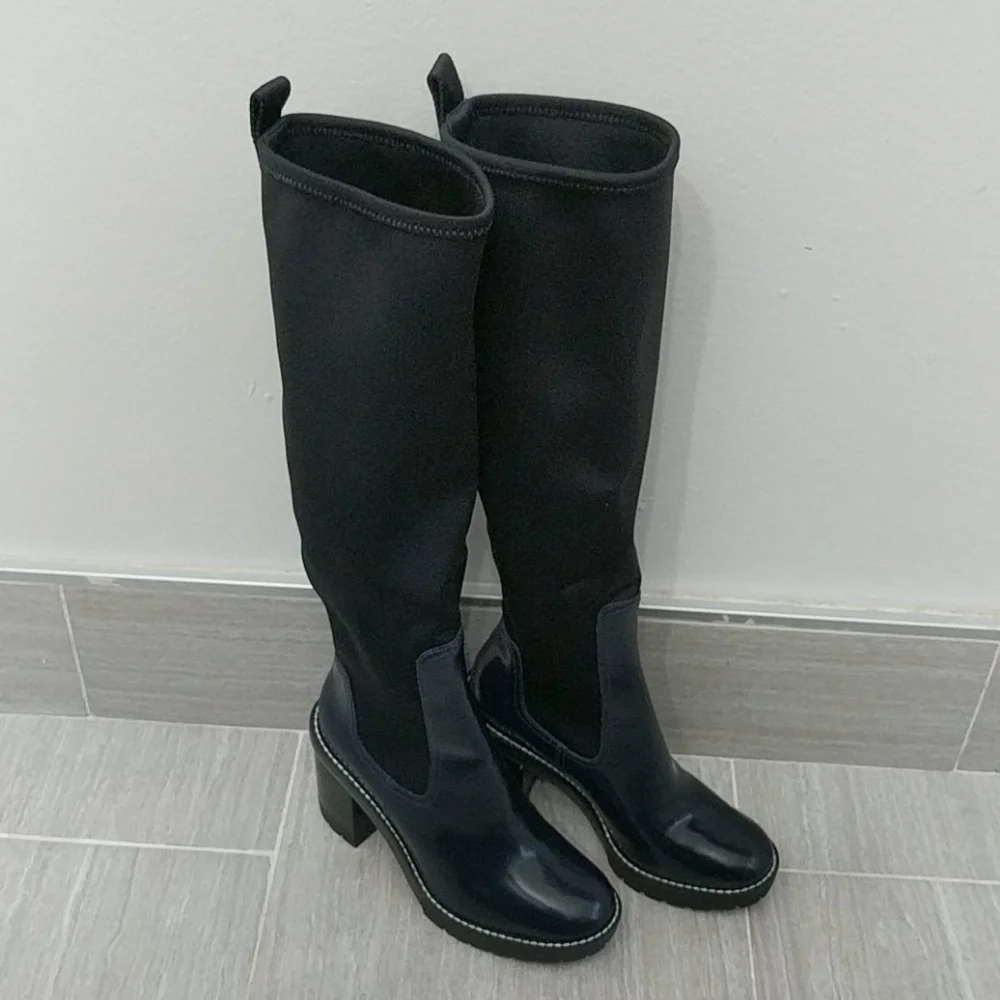 TORY BURCH Preston Rain Knee High Lug Sole Stretch Calf Boots 95mm Sz 5